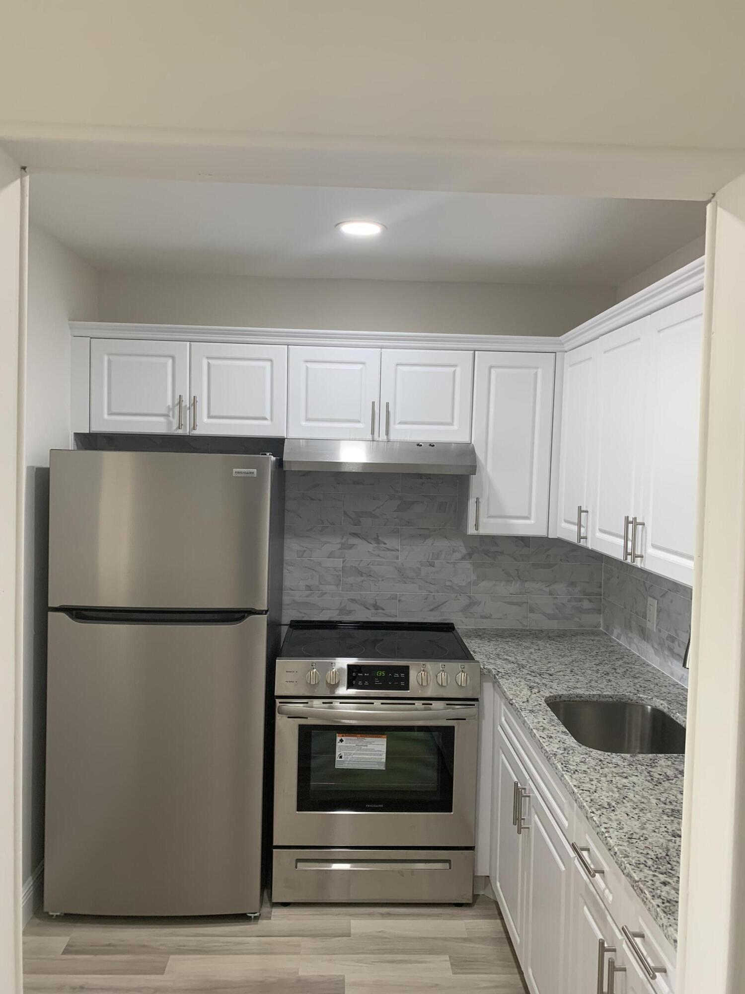 204 Canterbury I, West Palm Beach, FL 33417, West Palm Beach