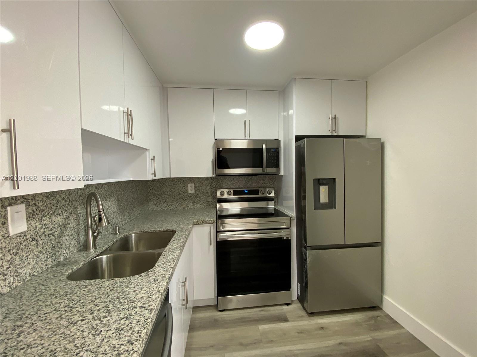 9320 Fontainebleau Boulevard 301 — photo 2