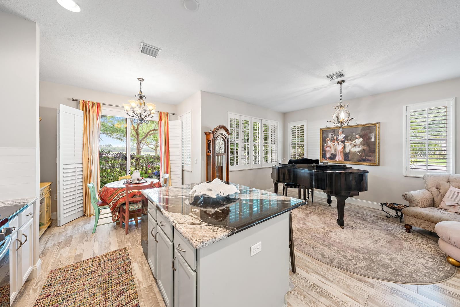 520 Tomahawk Court — photo 12