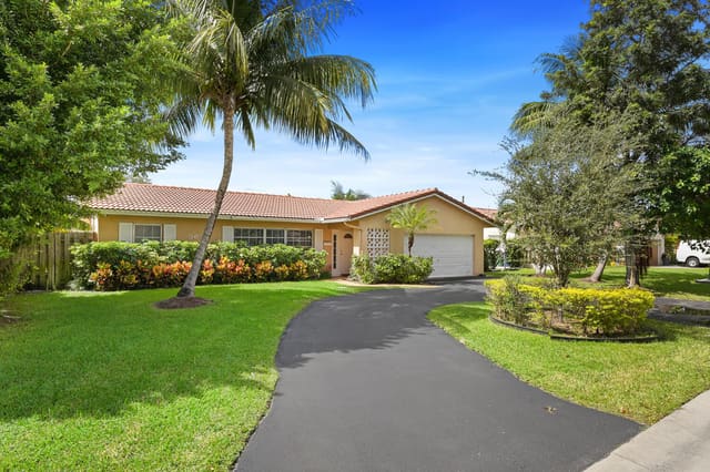 3670 NW 78th Lane, sold in Coral Springs Sub No 1, Coral Springs, FL