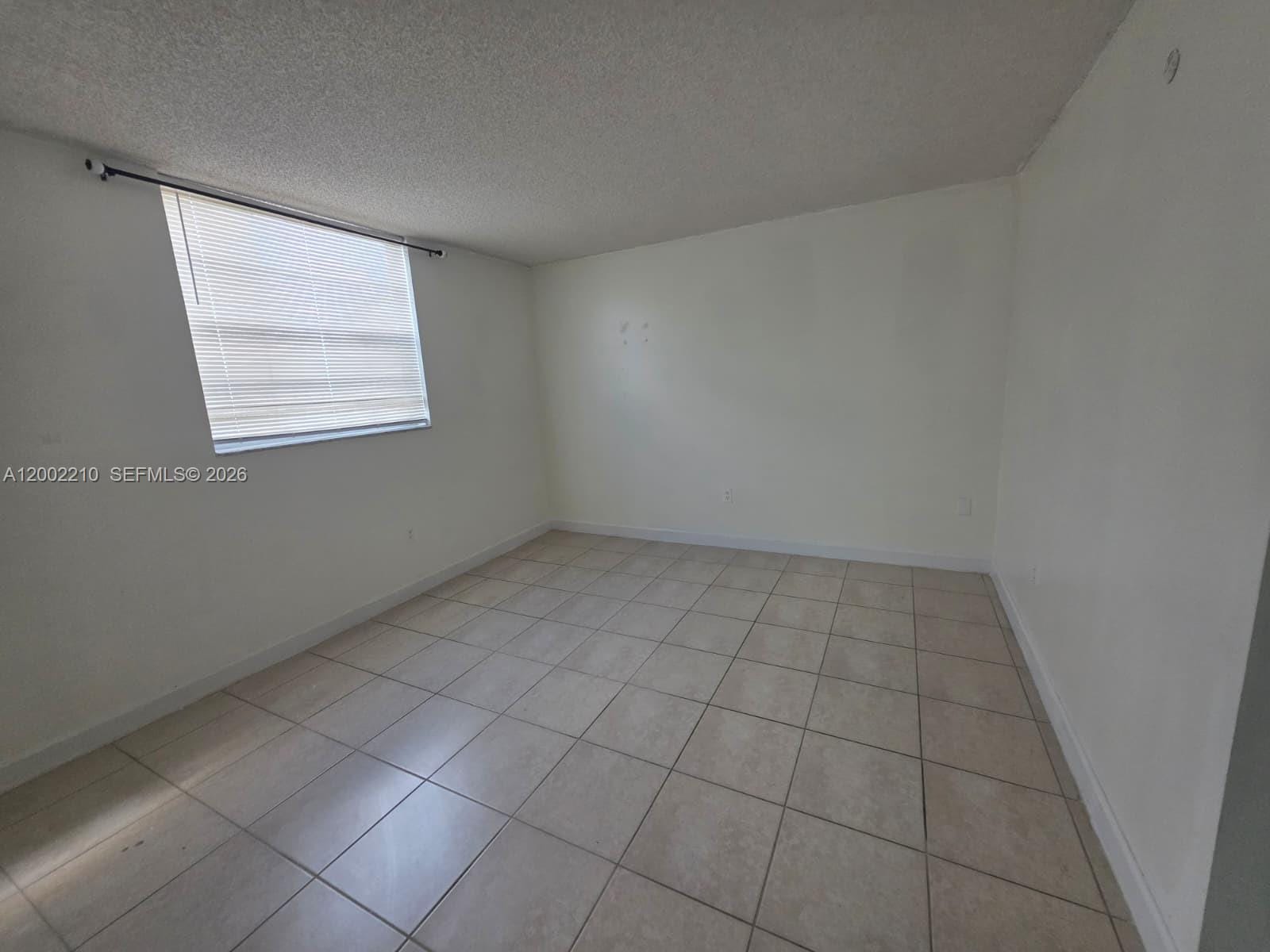5055 NW 7th Street 602 — photo 8