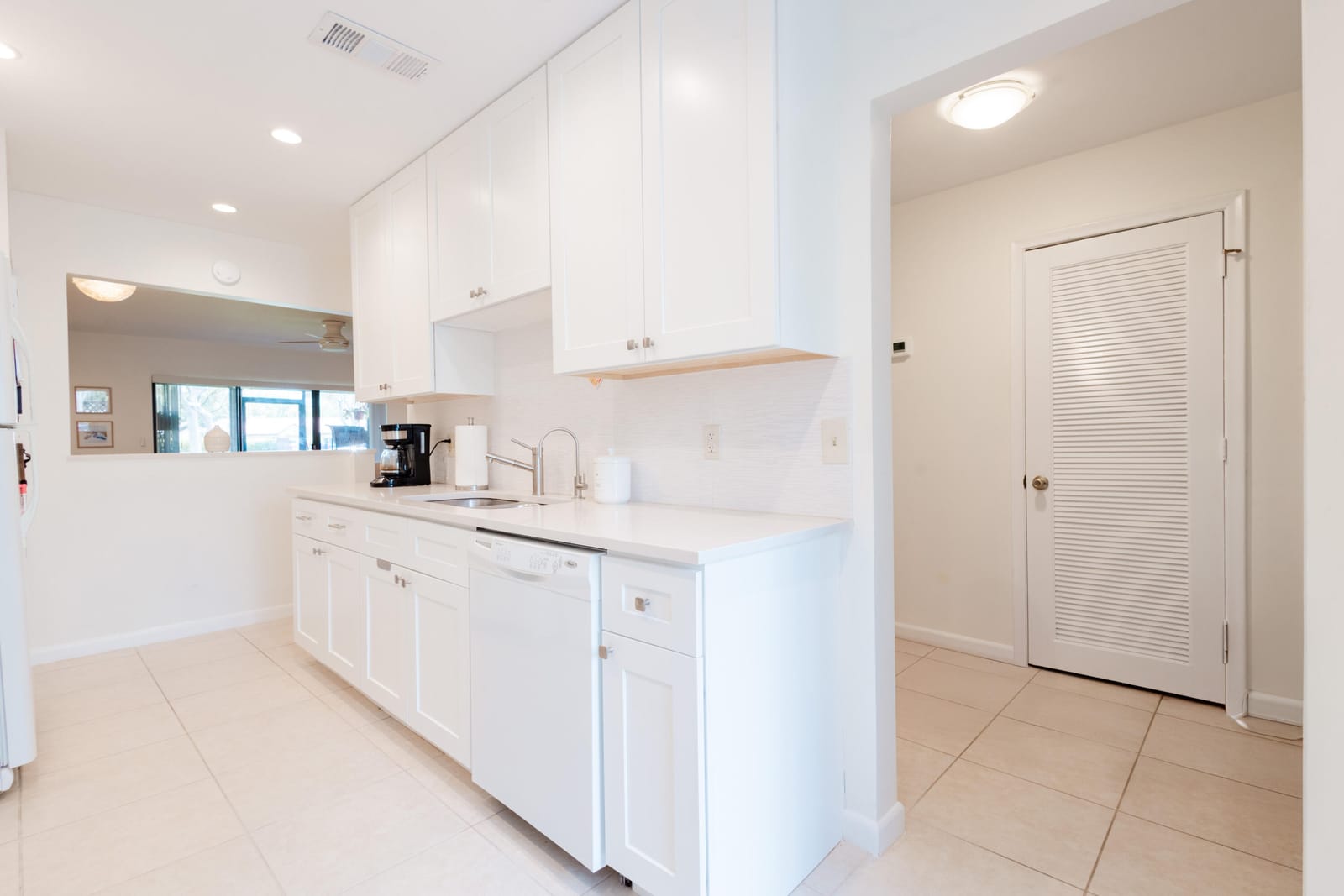 21820 Cypress Circle 25d, Boca Raton, FL 33433 photo 5