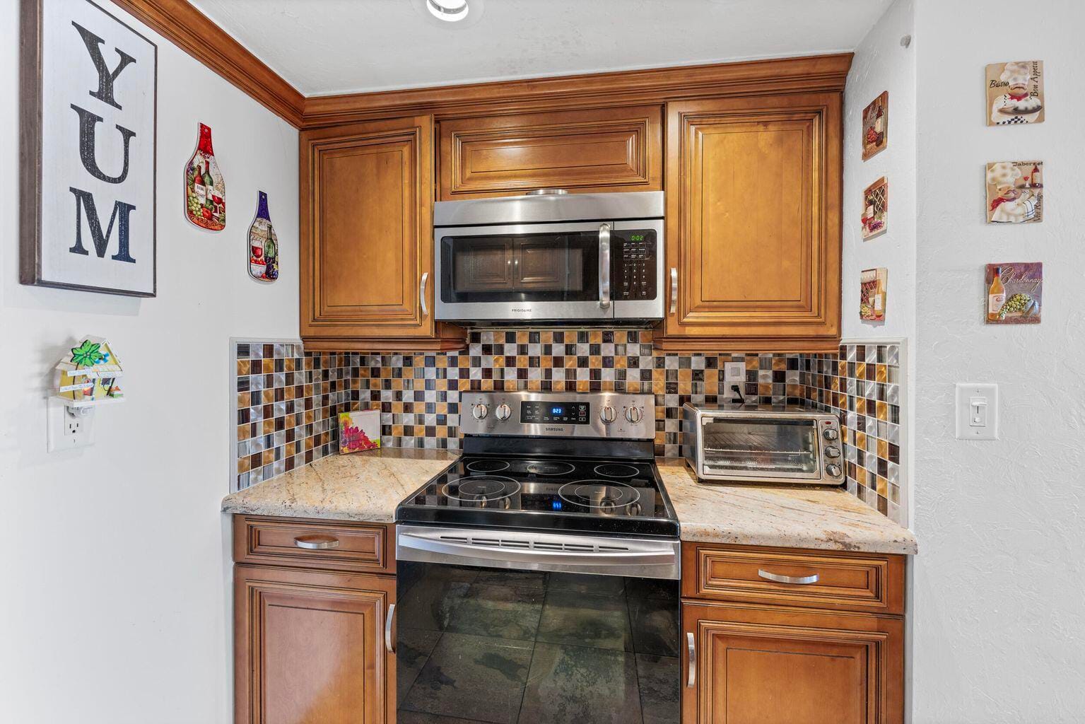 1831 NE 38th Street 410, Oakland Park, FL 33308 photo 15