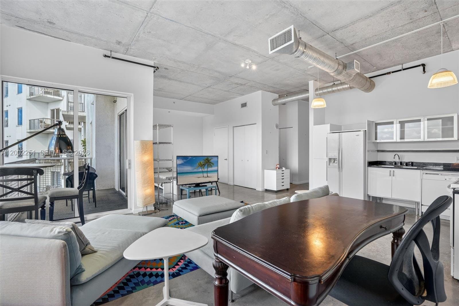 10 S River Drive 1410 — photo 7