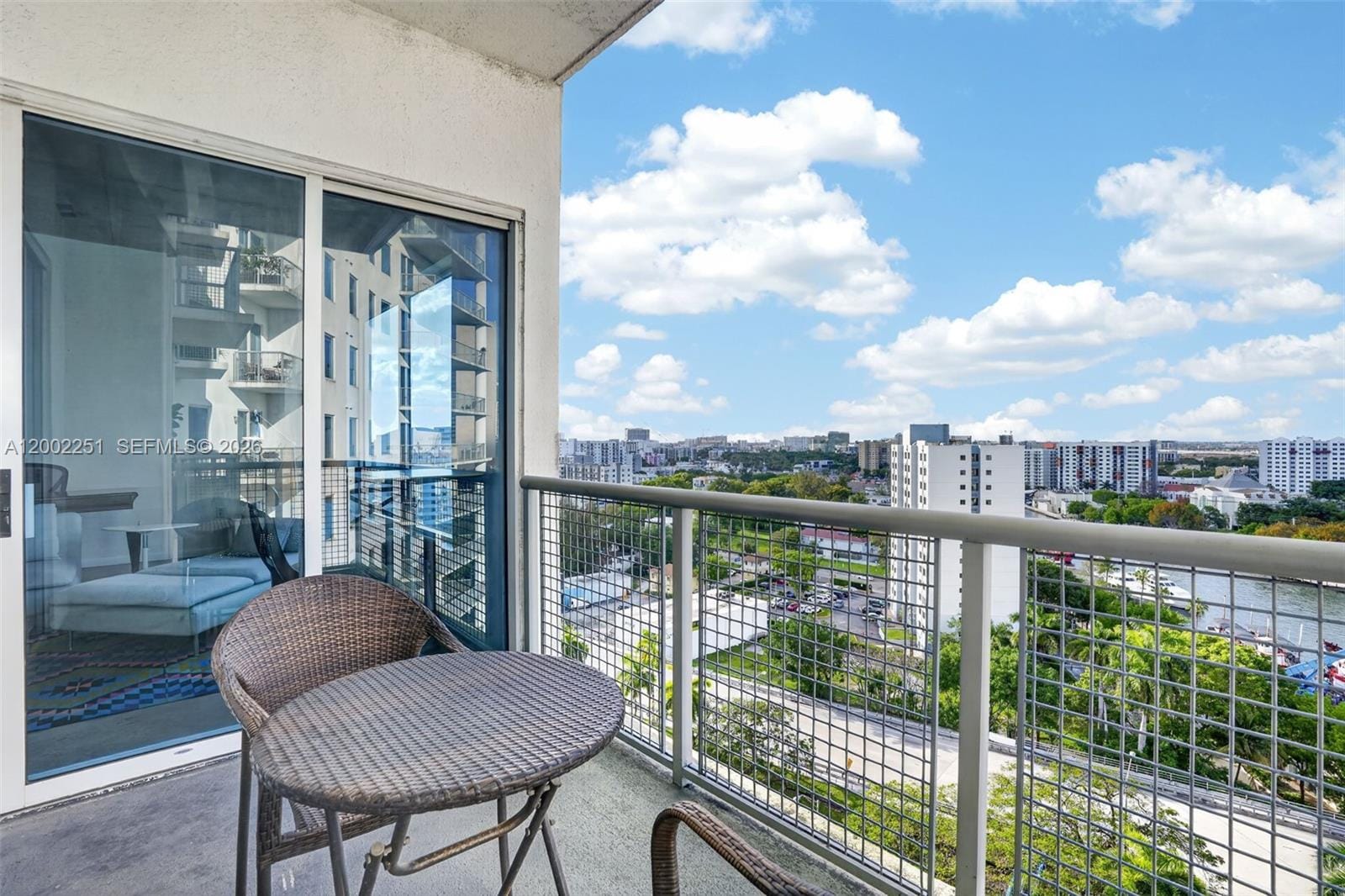 10 S River Drive 1410 — photo 9