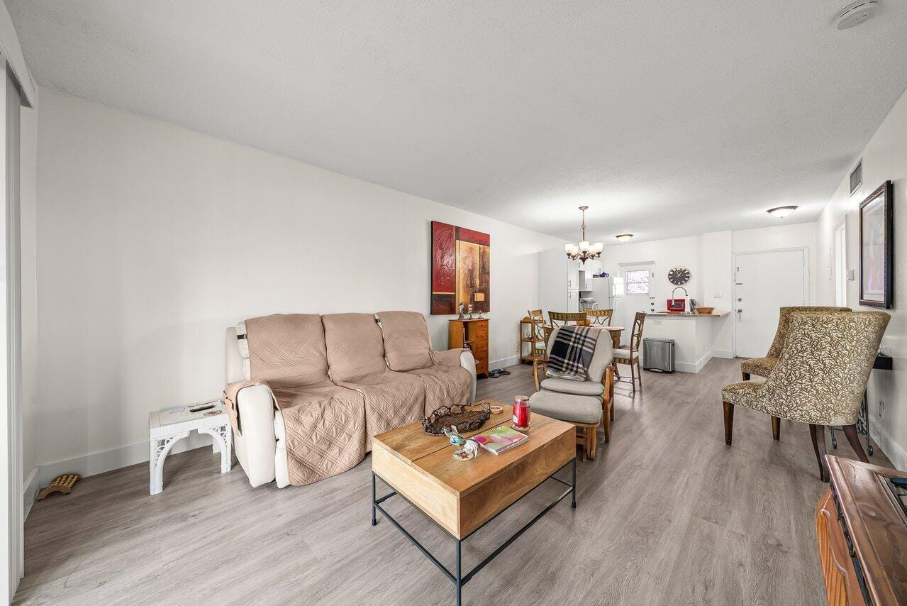 1117 Lake Terrace 207, Boynton Beach, FL 33426 photo 12