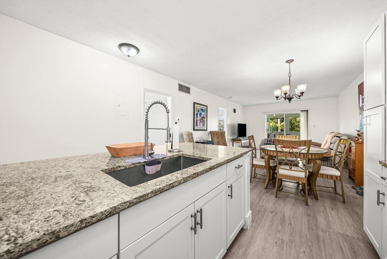 1117 Lake Terrace 207, Boynton Beach, FL 33426 photo 8
