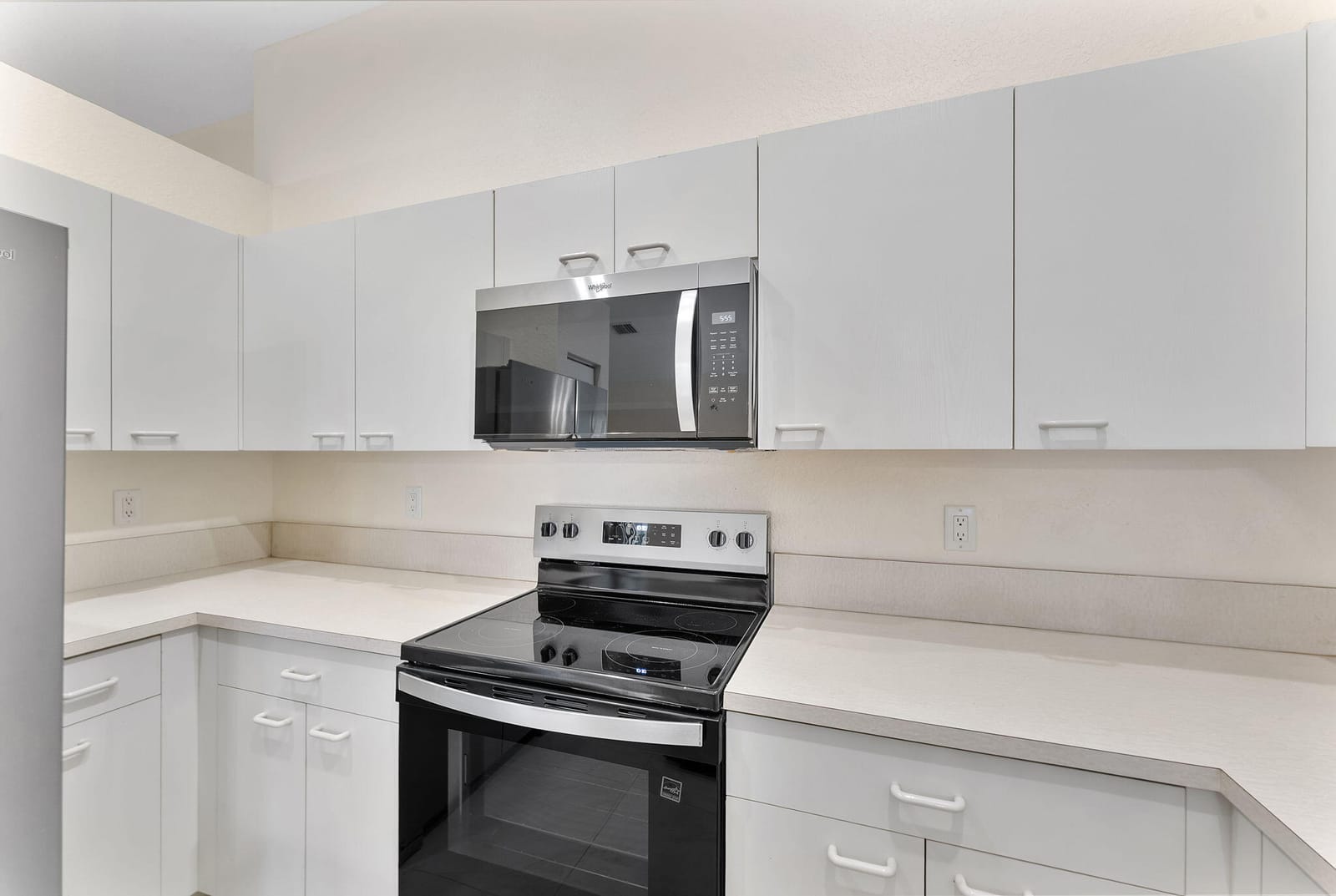 1353 Canary Island Drive — photo 9