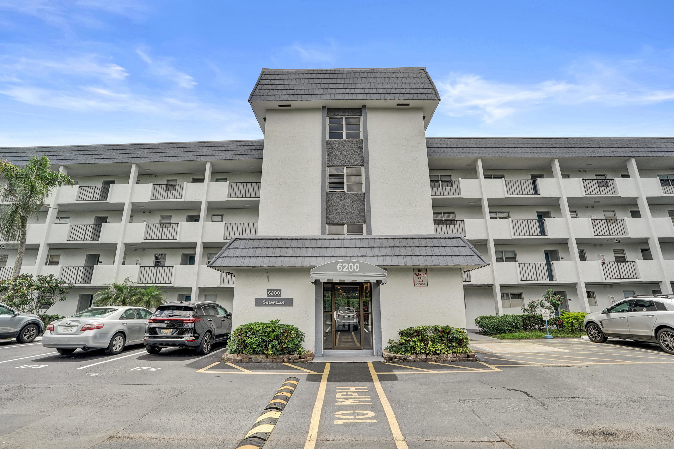 6200 NW 44th Unit # 204 Street 204, Lauderhill, FL 33319, Lauderhill