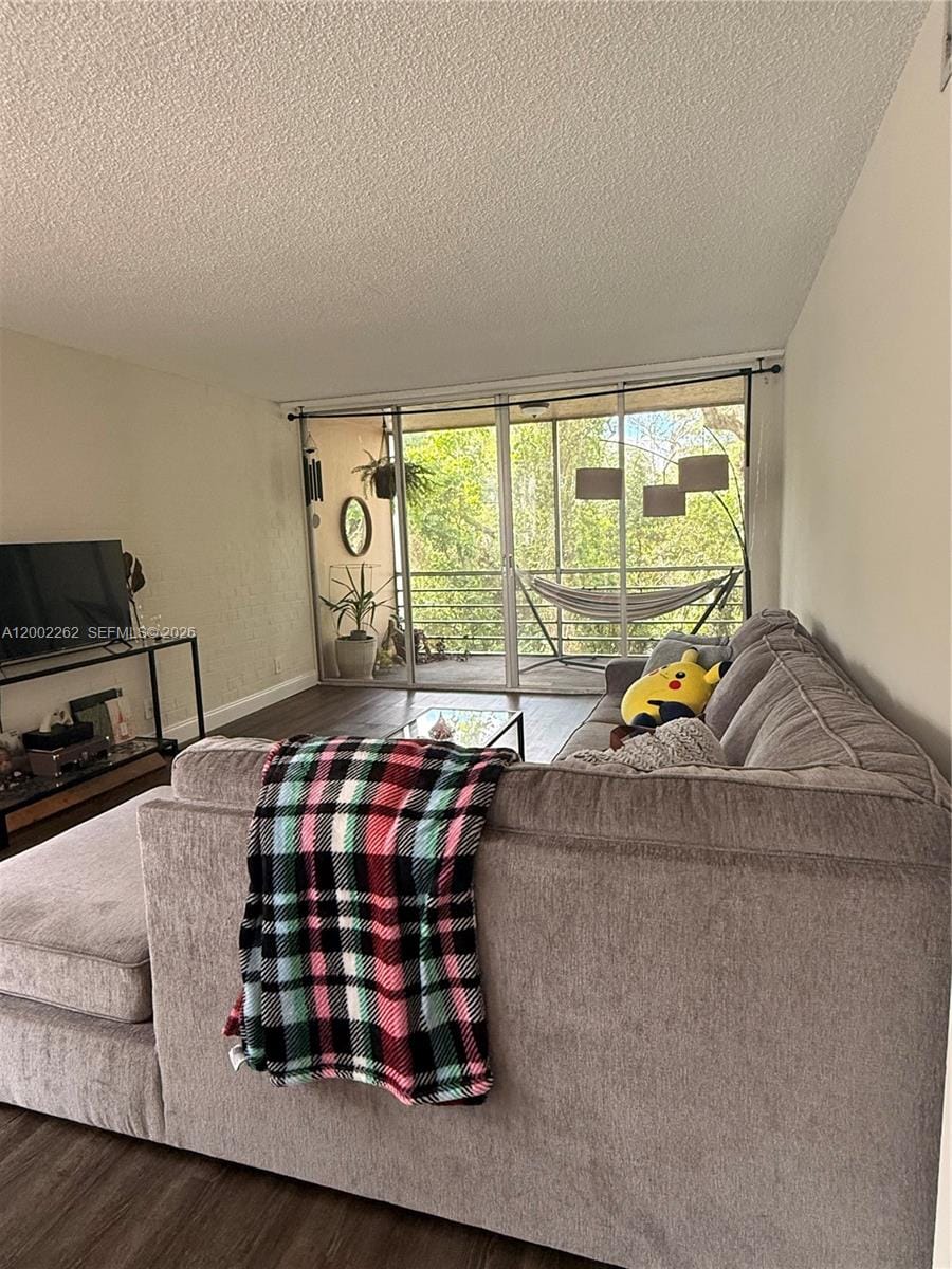 9440 Live Oak Place 304 — photo 4