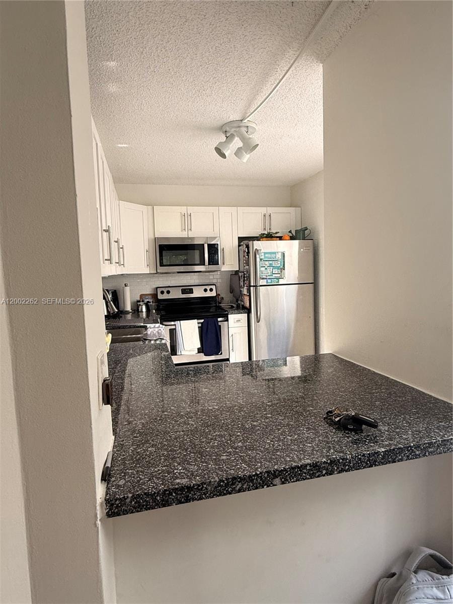 9440 Live Oak Place 304 — photo 5