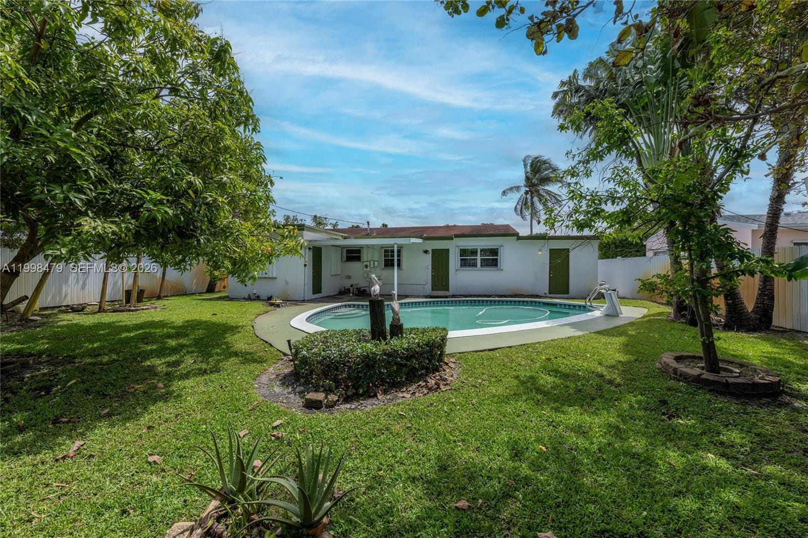 807 SW 26th Court, Fort Lauderdale, FL 33315 photo 3