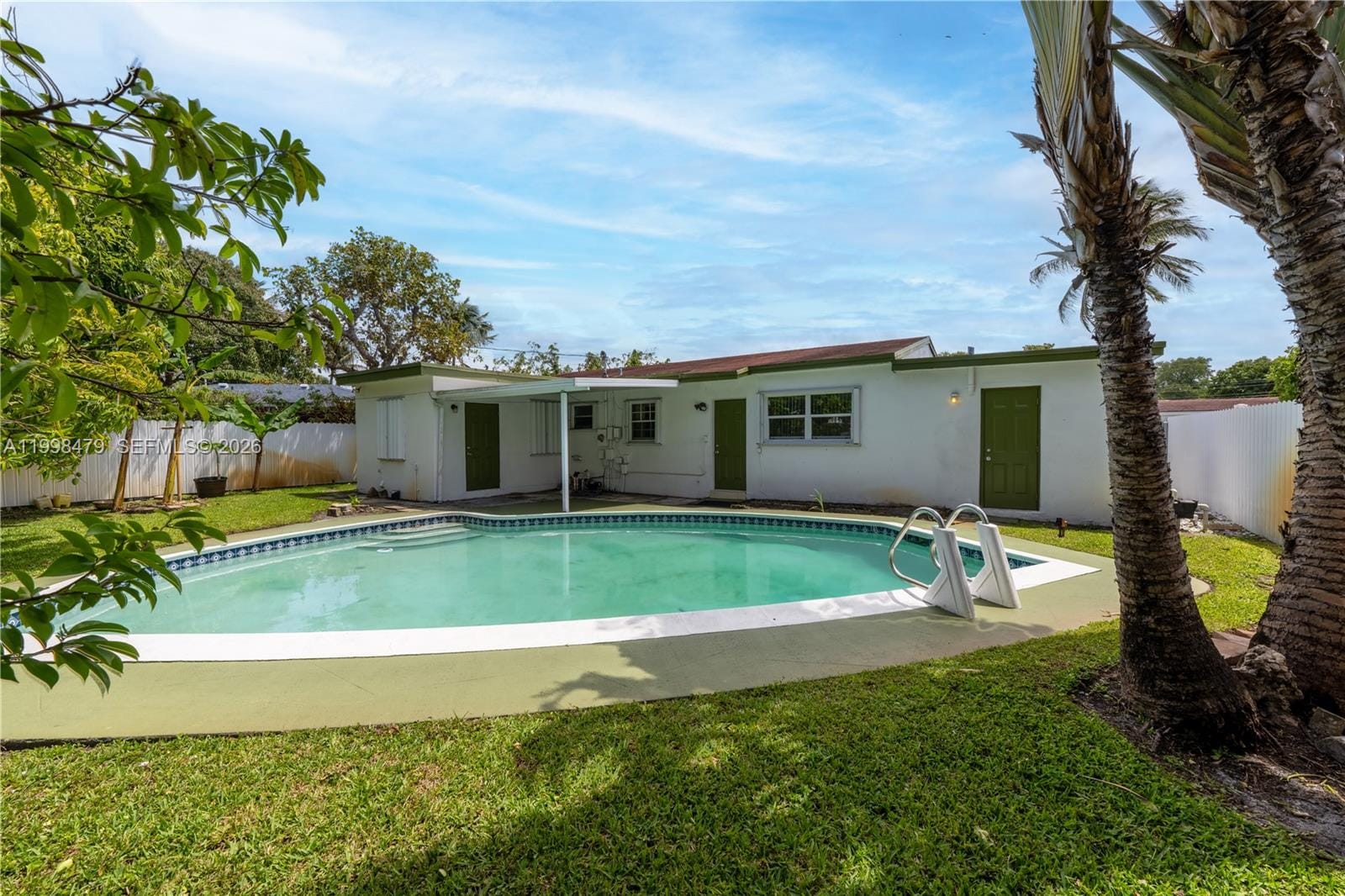 807 SW 26th Court, Fort Lauderdale, FL 33315 photo 4