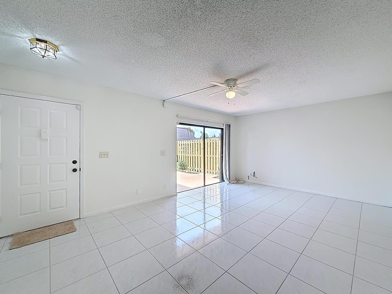 7496 E Courtyard Run E 35 — photo 9