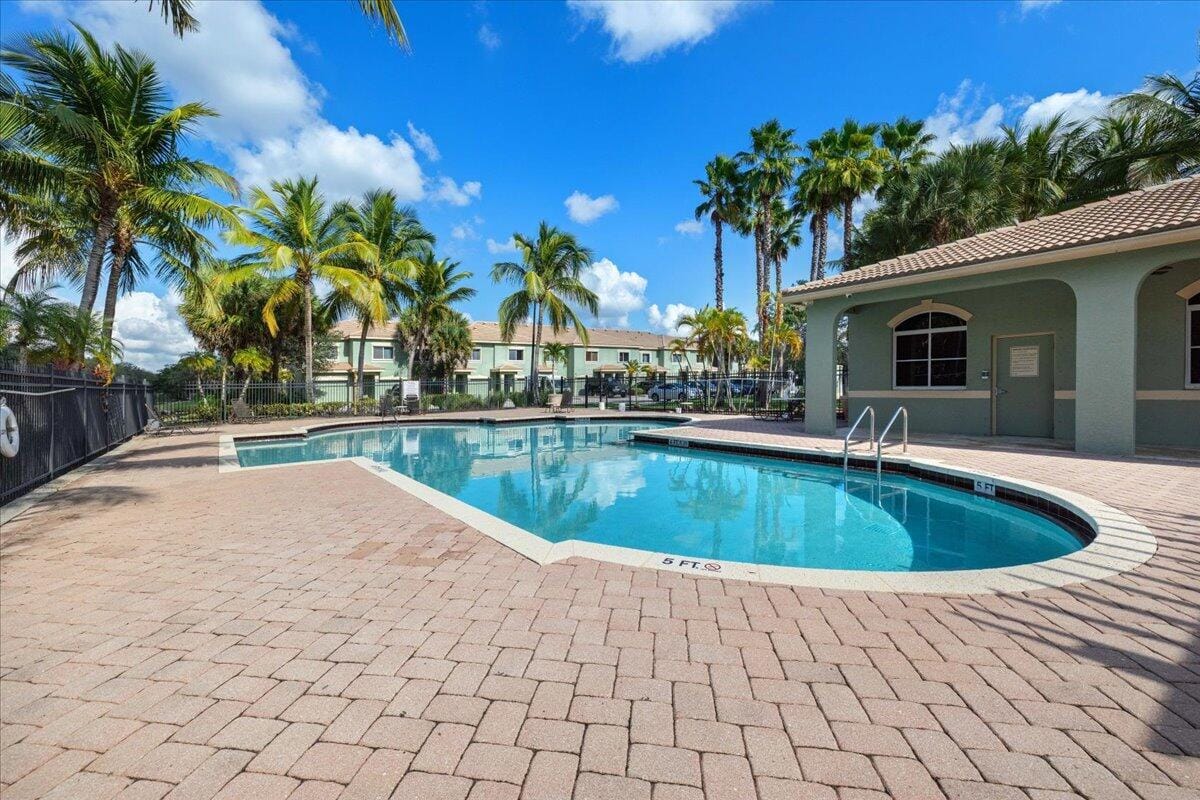 310 Crestwood Circle 208, Royal Palm Beach, FL 33411 photo 15