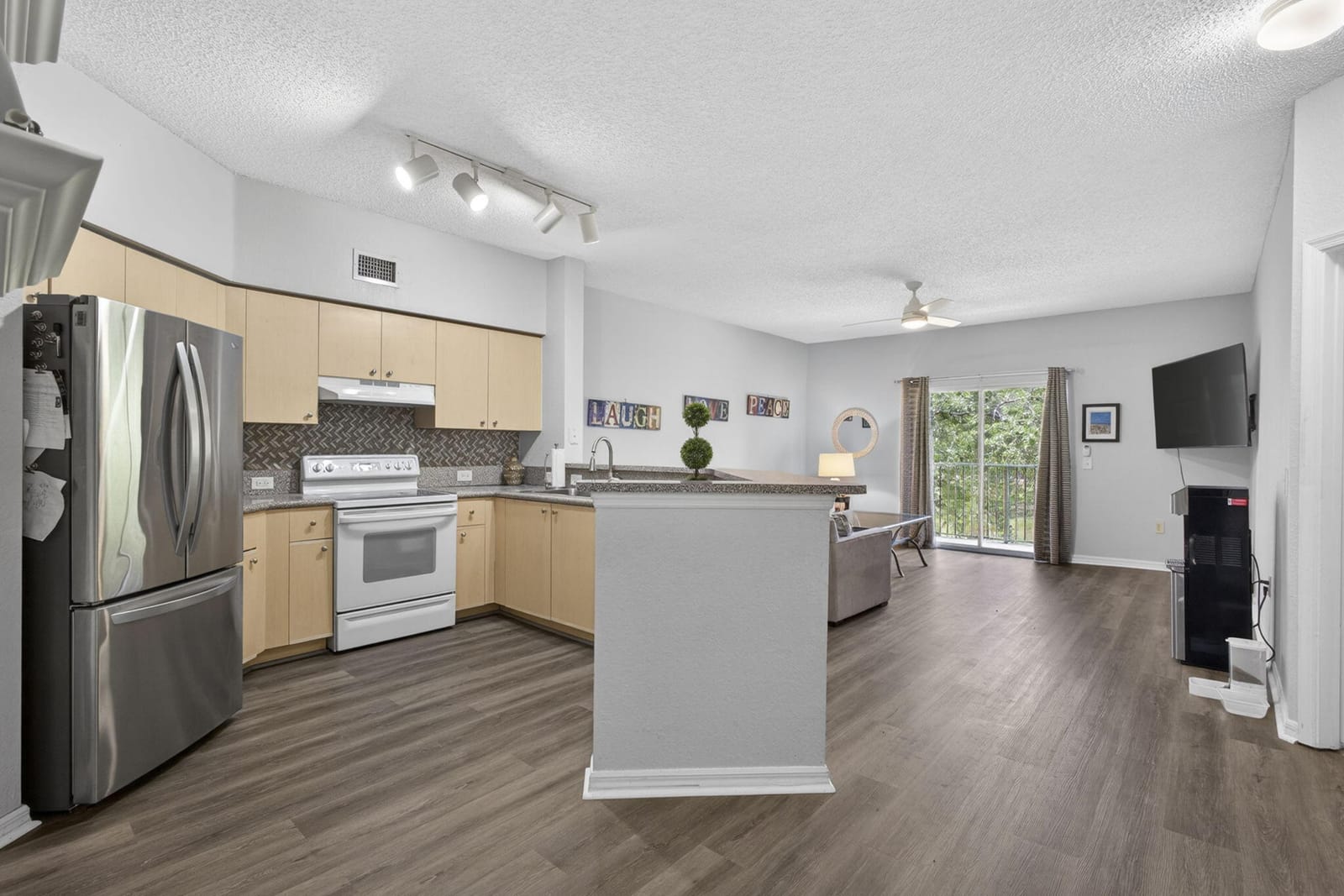 310 Crestwood Circle 208, Royal Palm Beach, FL 33411 photo 4
