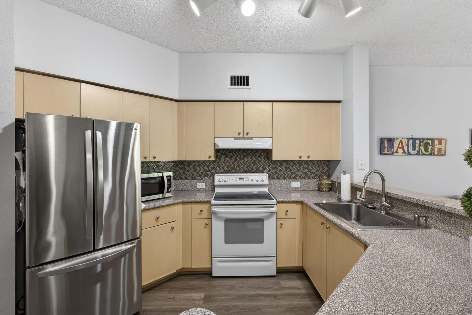 310 Crestwood Circle 208, Royal Palm Beach, FL 33411 photo 8