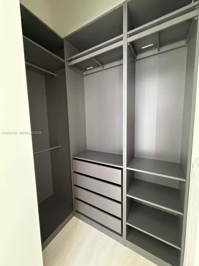 77 SE 5th Street 1011 — photo 9