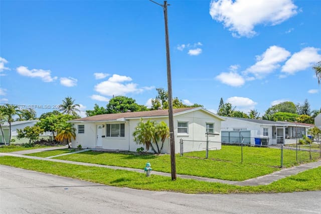 7491 Hope Street, Hollywood, FL 33024
