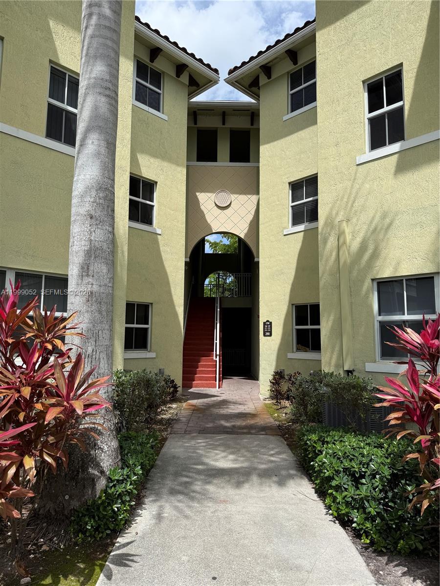 290 NW 109th Avenue 107, Miami, FL 33172, Miami