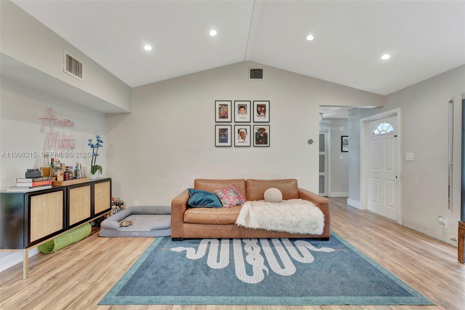 3043 Hayes Street — photo 6