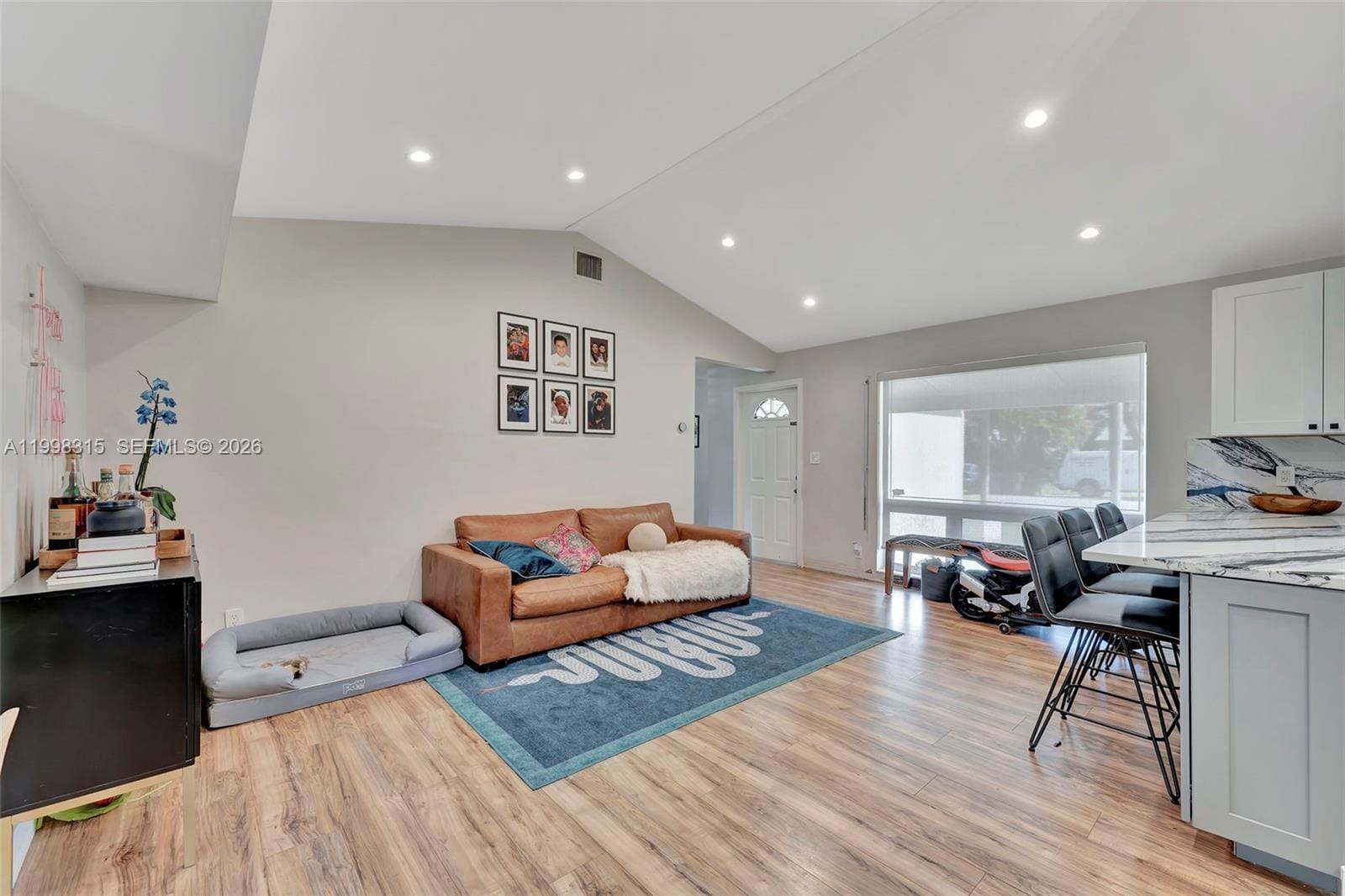 3043 Hayes Street — photo 7