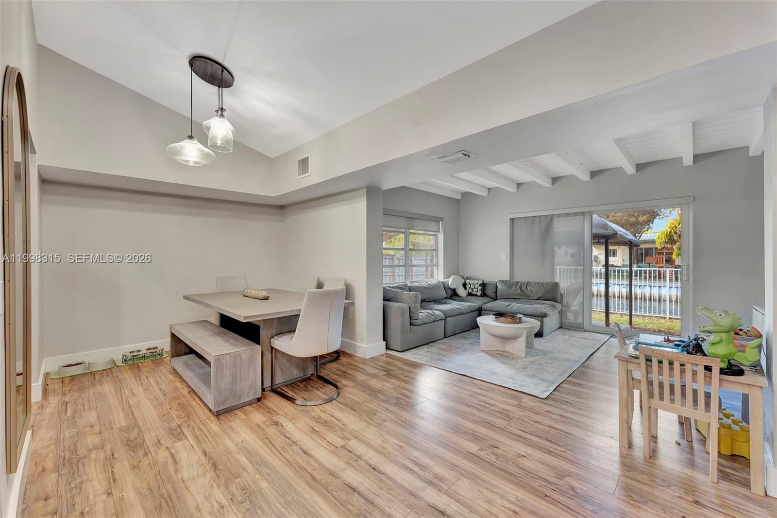 3043 Hayes Street — photo 10