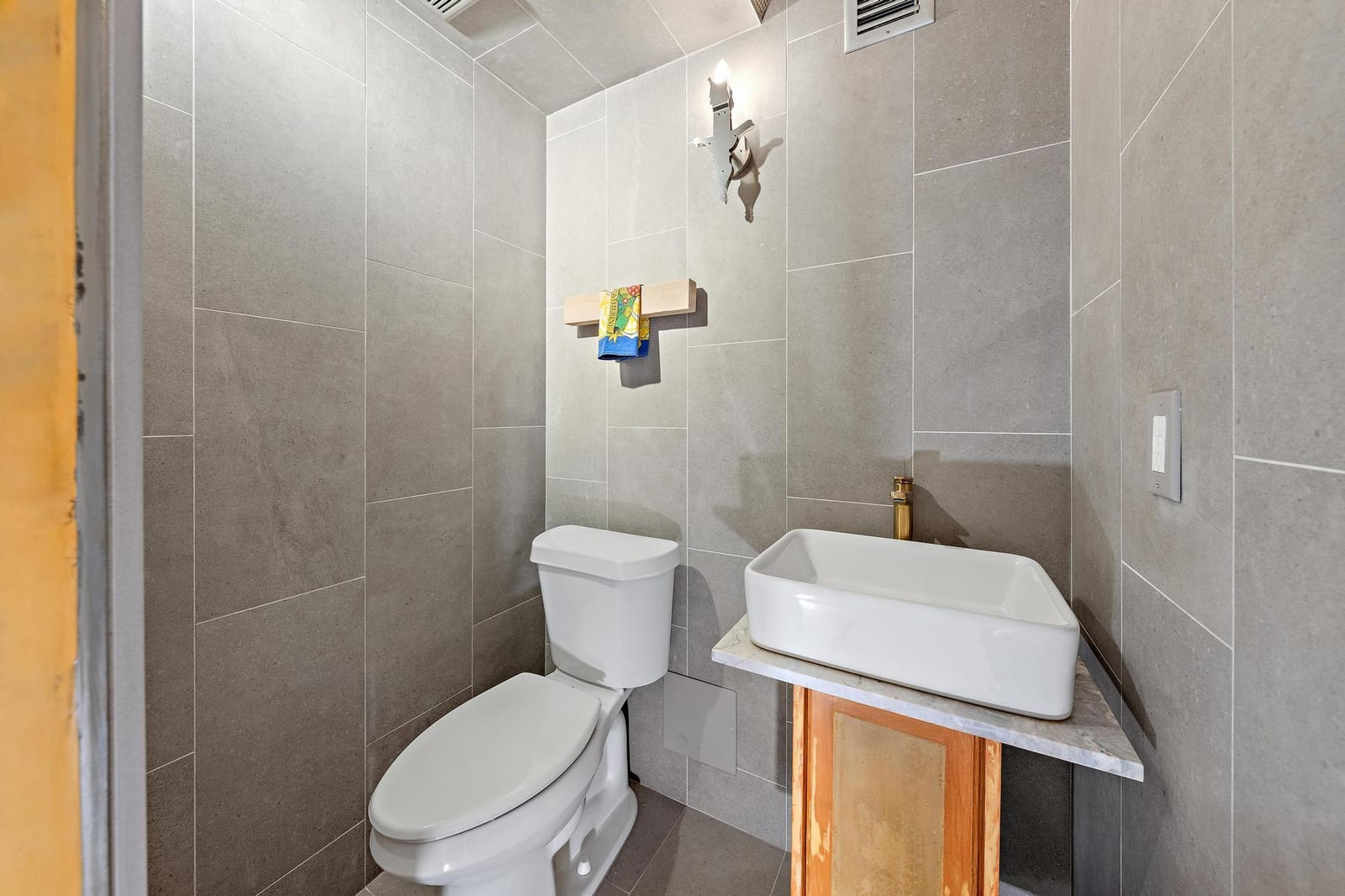 1516 S Lakeside Drive 106 — photo 3