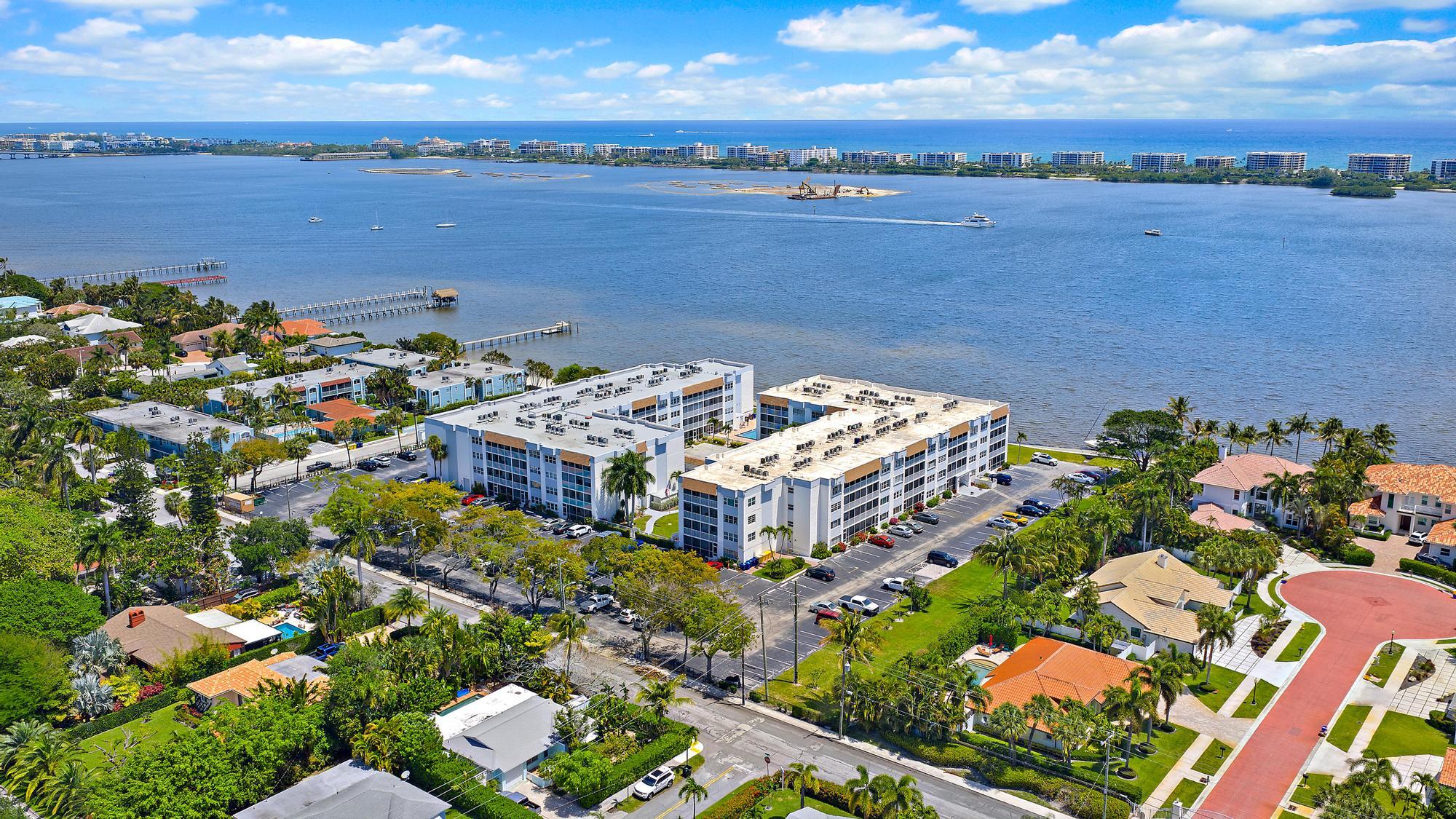 1516 S Lakeside Drive 106, Lake Worth Beach, FL 33460, Lake Worth Beach