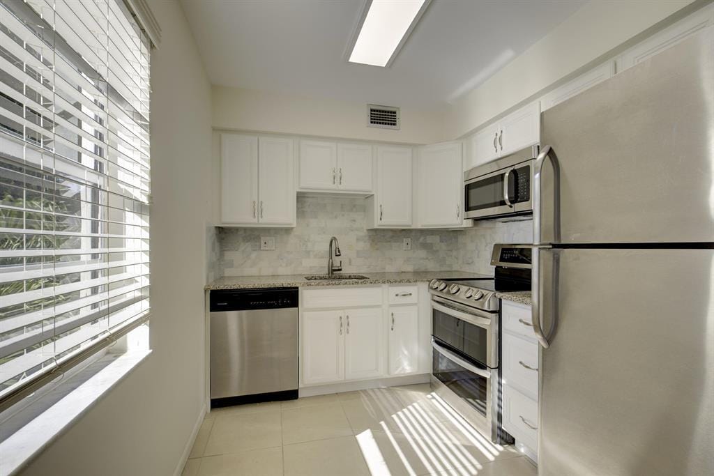 188 Piedmont D 188, Delray Beach, FL 33484 photo 21