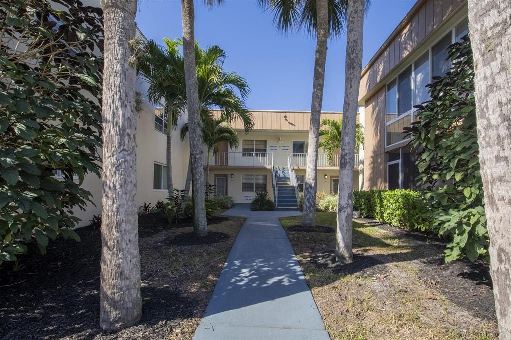 188 Piedmont D 188, Delray Beach, FL 33484 photo 24