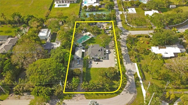 8390 SW 64 Street, sold in Sunkist Estates, Miami, FL