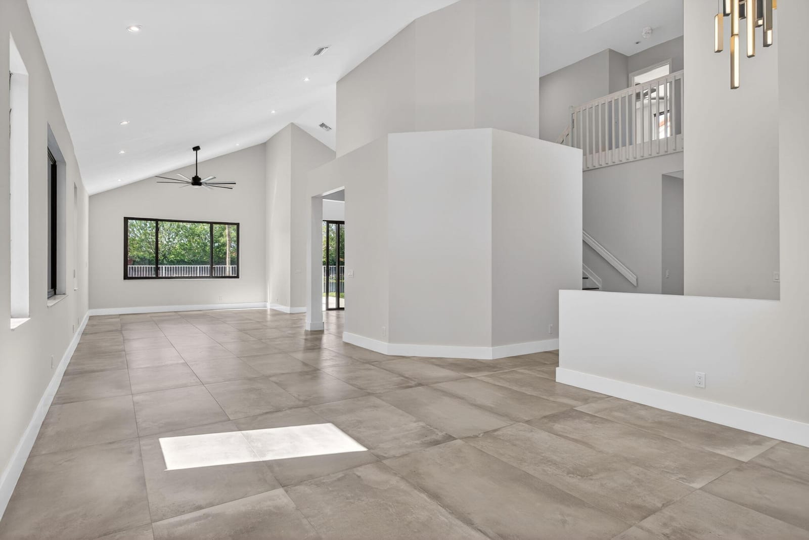 173 Cameron Drive, Weston, FL 33326 photo 3