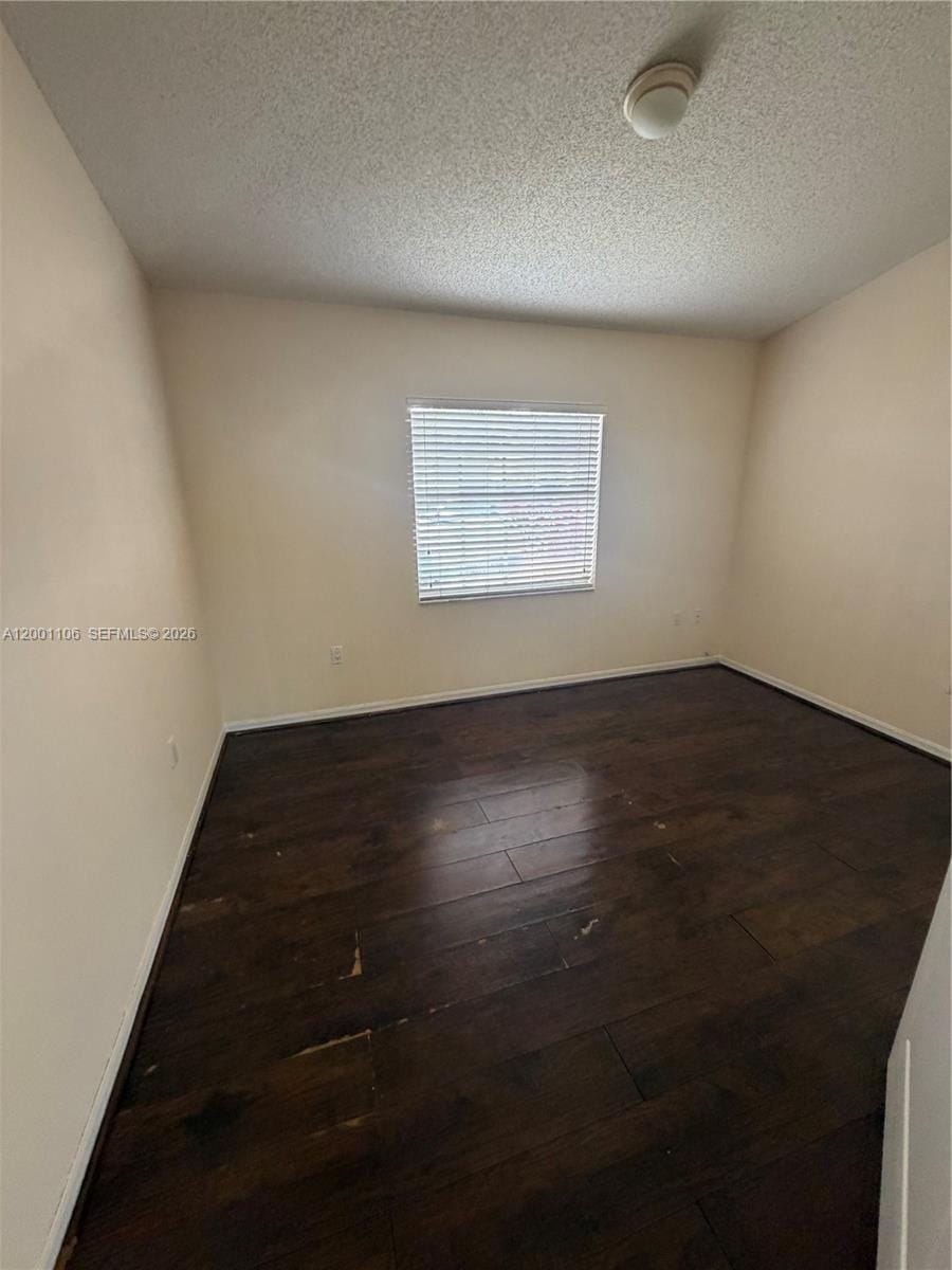 960 NE 214th Lane 960-04 — photo 4