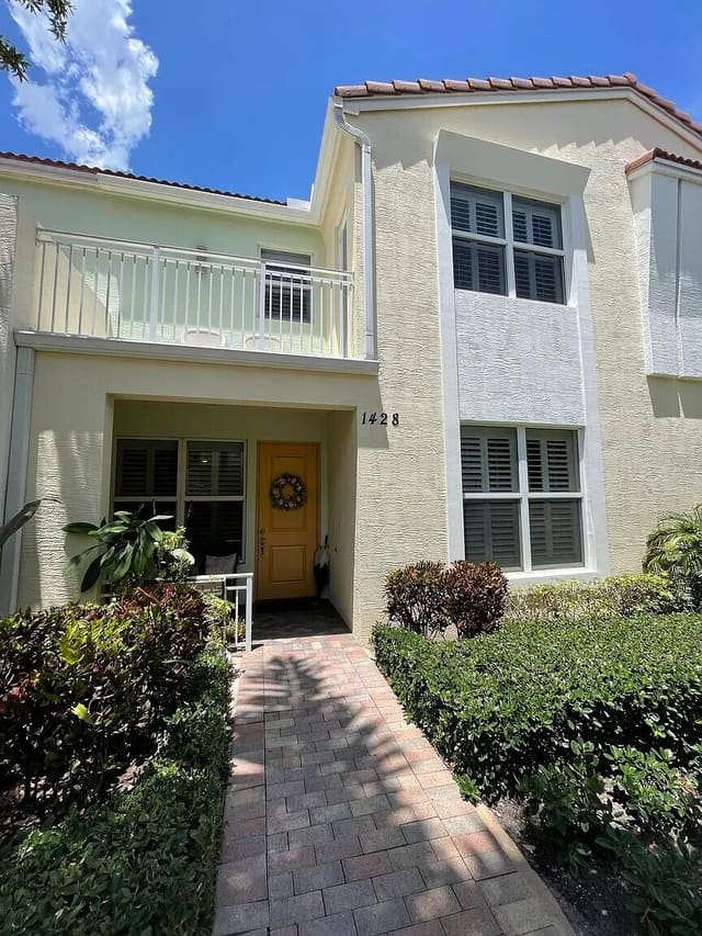1428 NW 50th Drive, sold in Centra Blue Lake Townhomes, Boca Raton, FL
