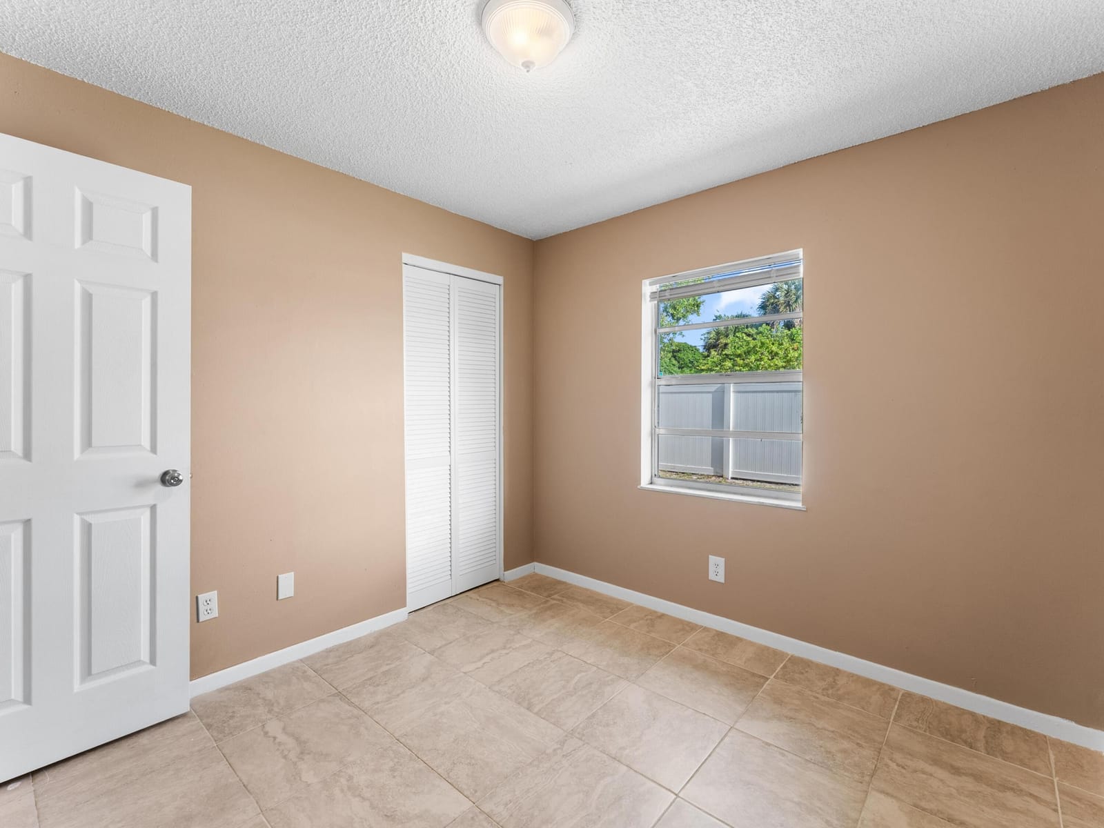 304 8th Avenue SW, Vero Beach, FL 32962 photo 13