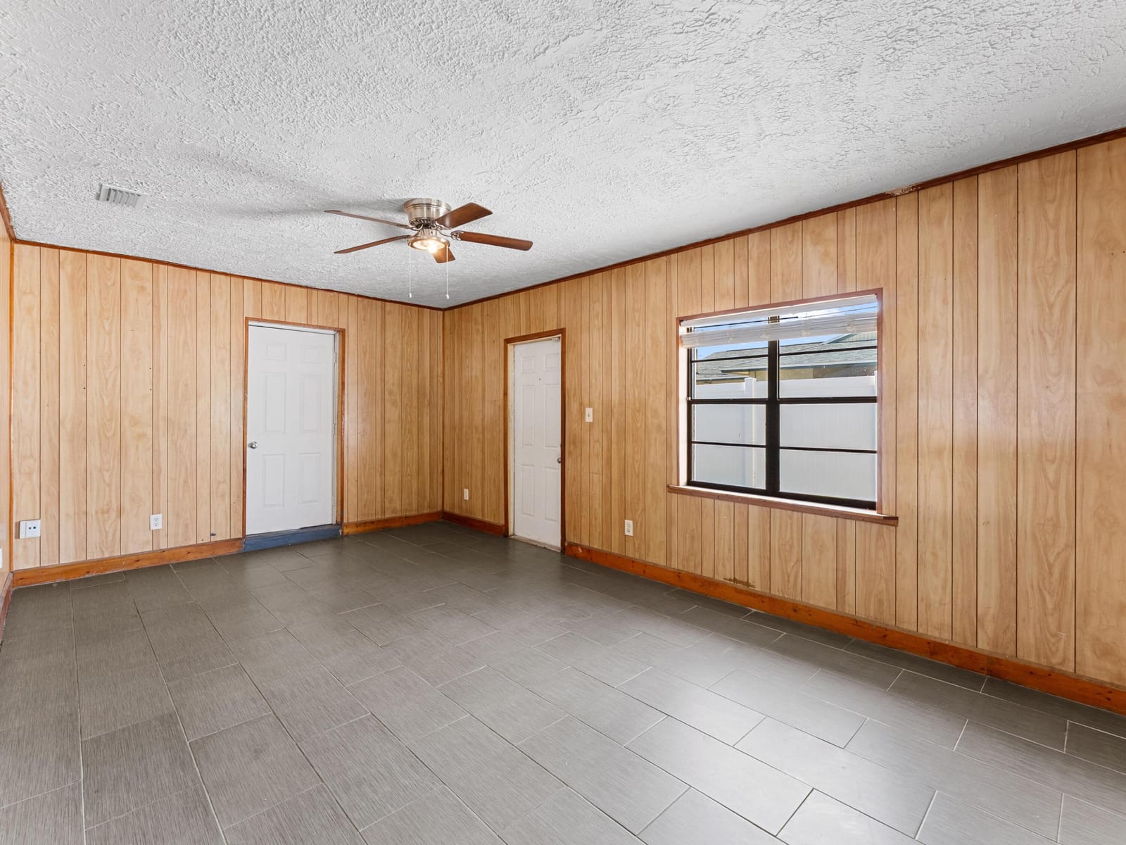 304 8th Avenue SW, Vero Beach, FL 32962 photo 9