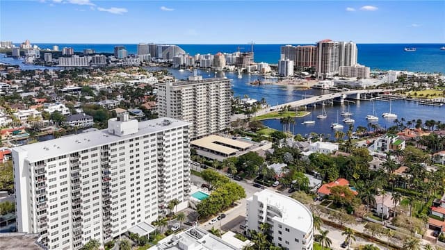 340 Sunset Drive 1210, Essex Tower, Fort Lauderdale, FL
