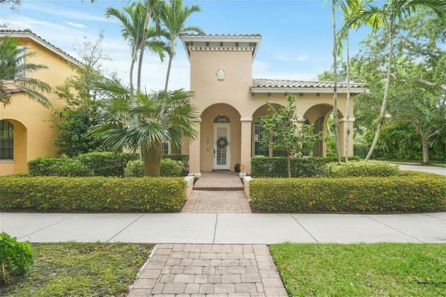 111 Bilboa Drive, sold in Valencia At Abacoa, Jupiter, FL