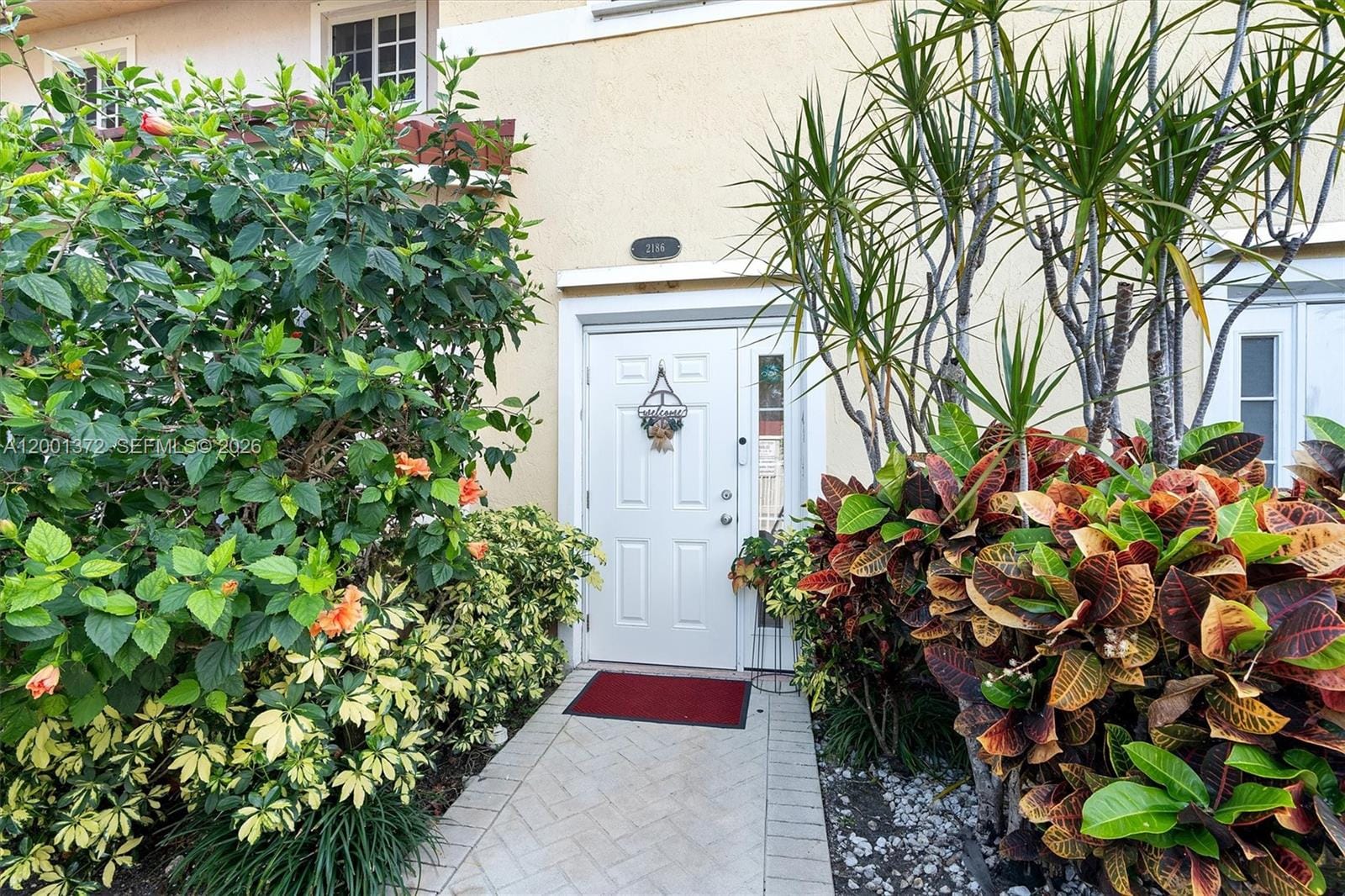 2186 NE 167th Street 1111, North Miami Beach, FL 33162 photo 2