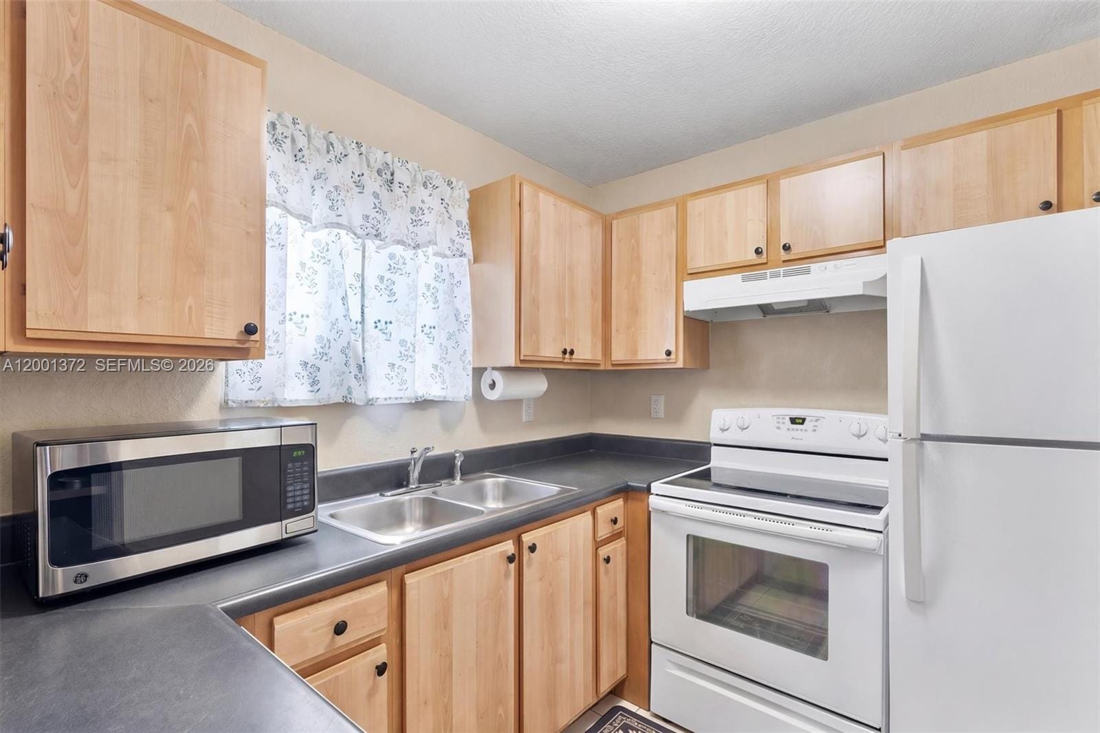 2186 NE 167th Street 1111, North Miami Beach, FL 33162 photo 7