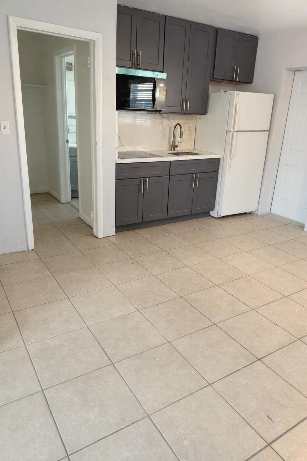 1017 SE 3rd Street 3 — photo 7