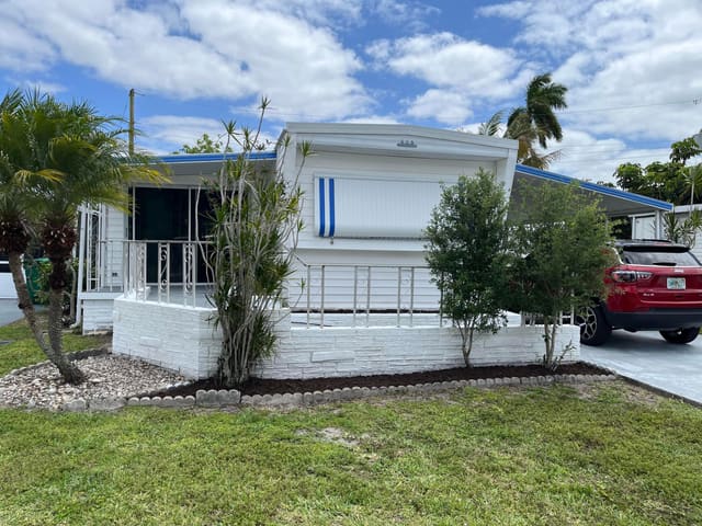 8510 SW 18th Place, sold in Park City Estates, Davie, FL