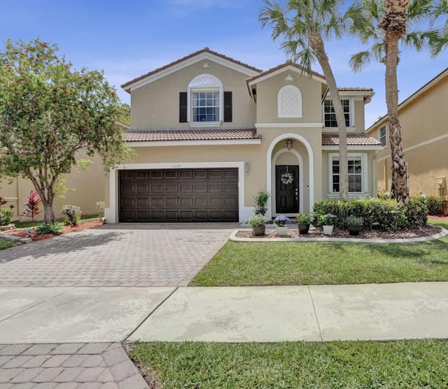12648 NW 8th Court, sold in Lakeview West Vizcaya, Coral Springs, FL