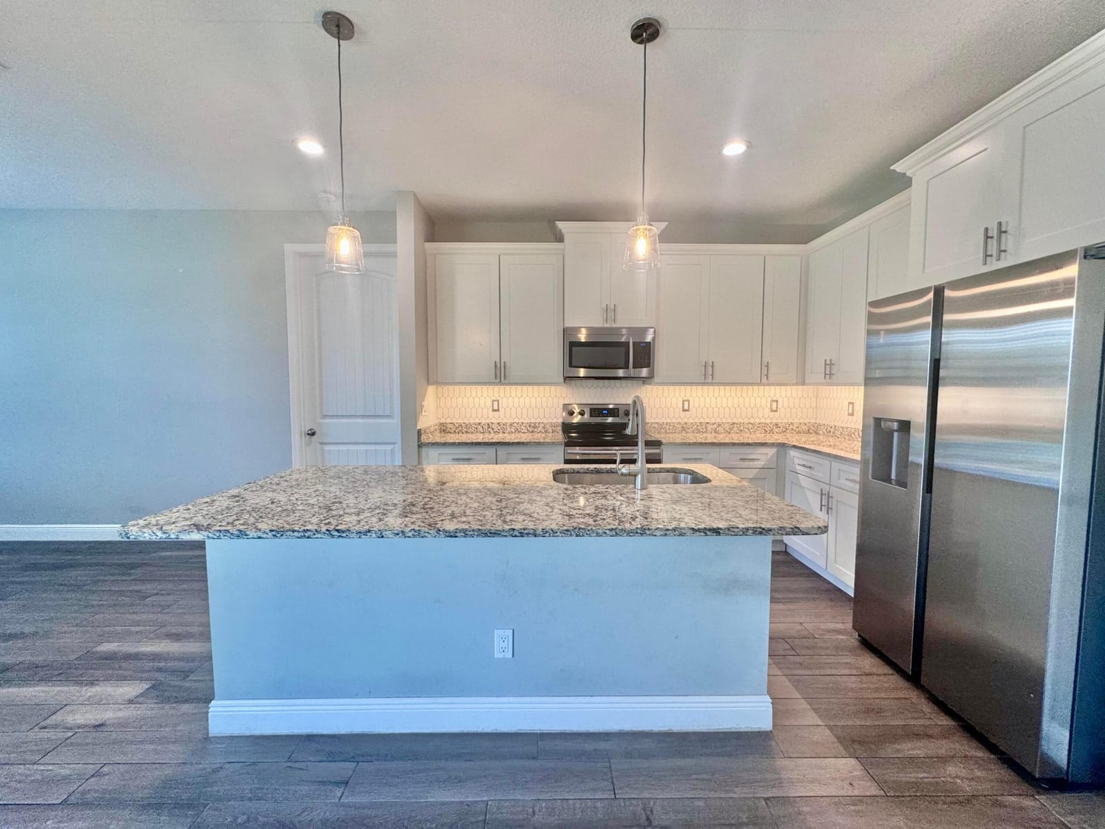 110 SW Pilsner Circle — photo 7