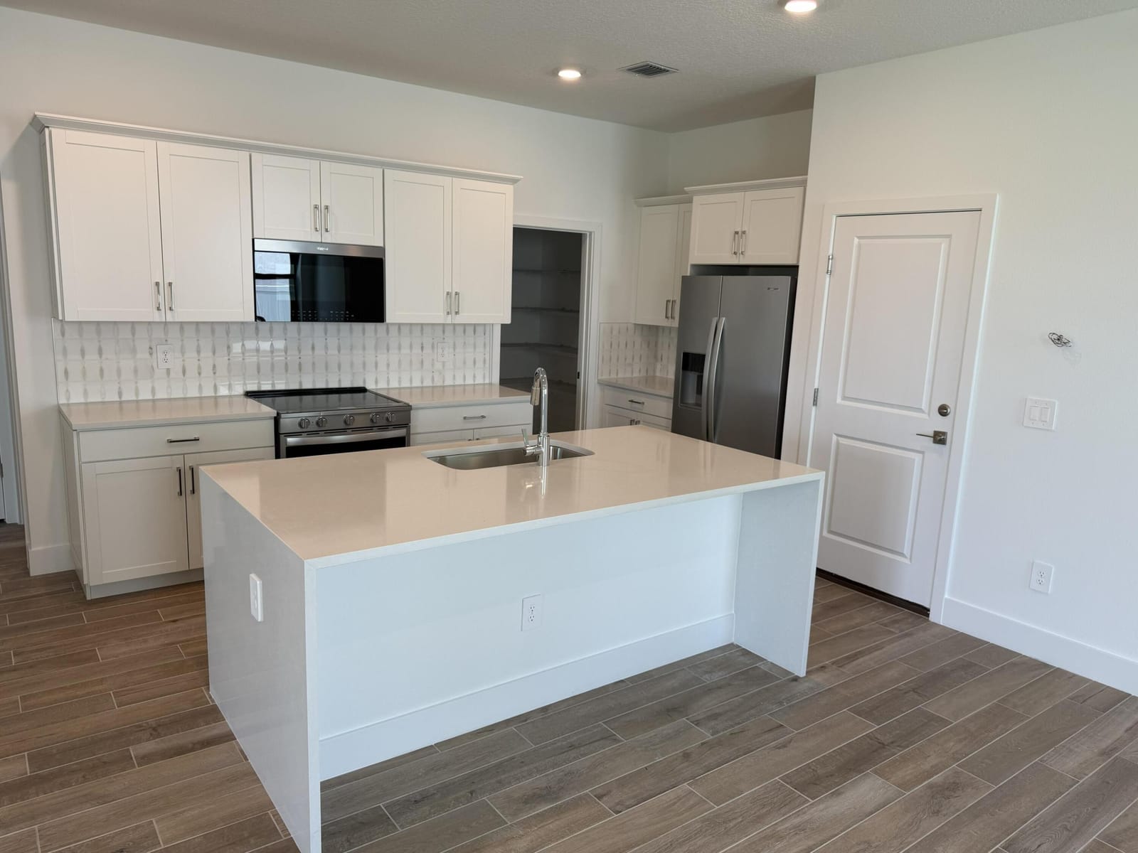 6781 SE Park Trace Drive, Stuart, FL 34997 photo 13
