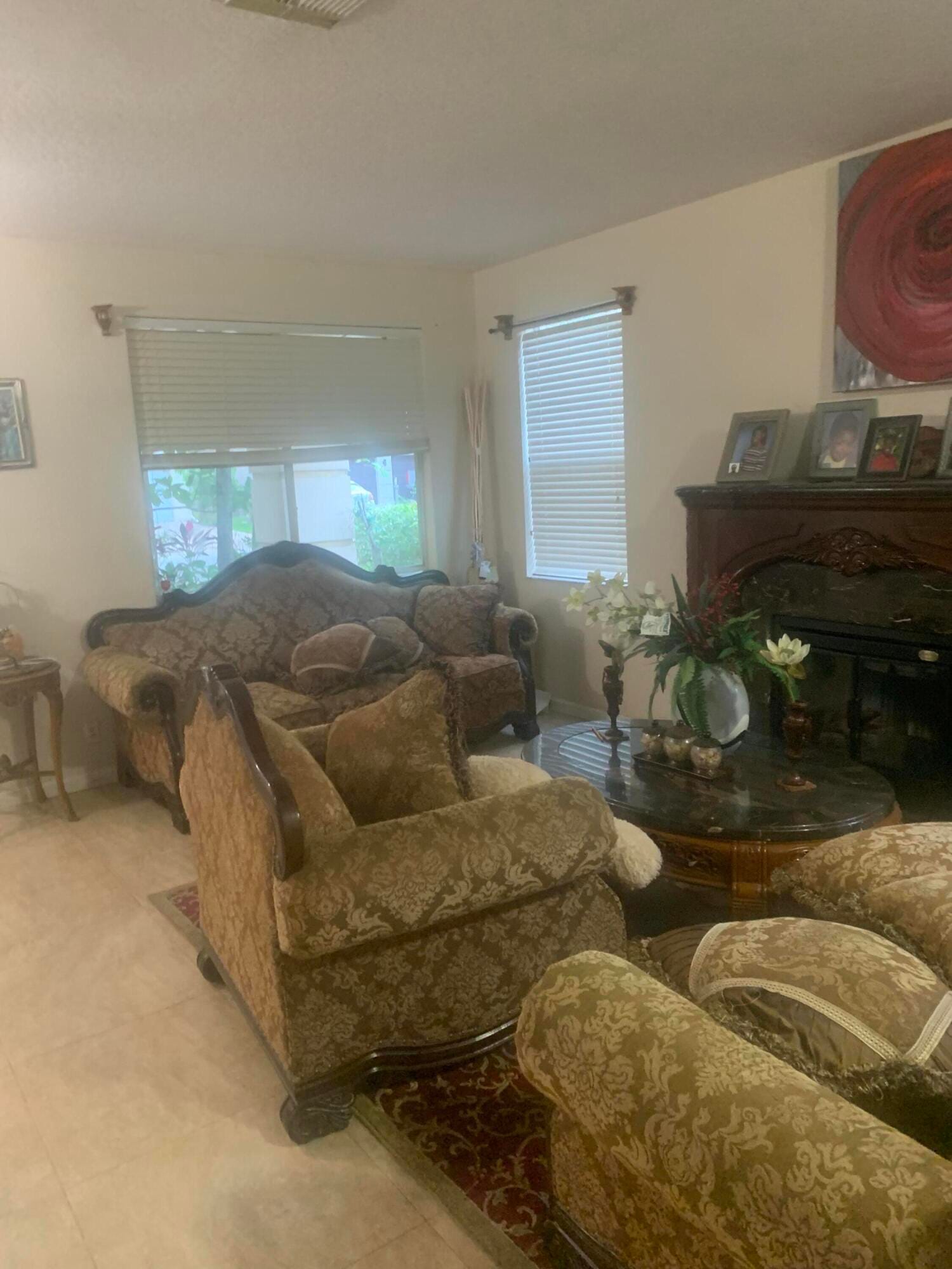 433 Gazetta Way — photo 4