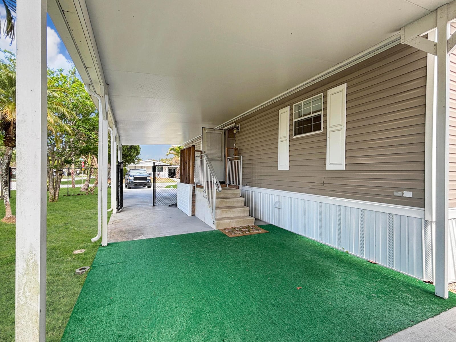 7568 SE Swan Avenue, Hobe Sound, FL 33455 photo 24