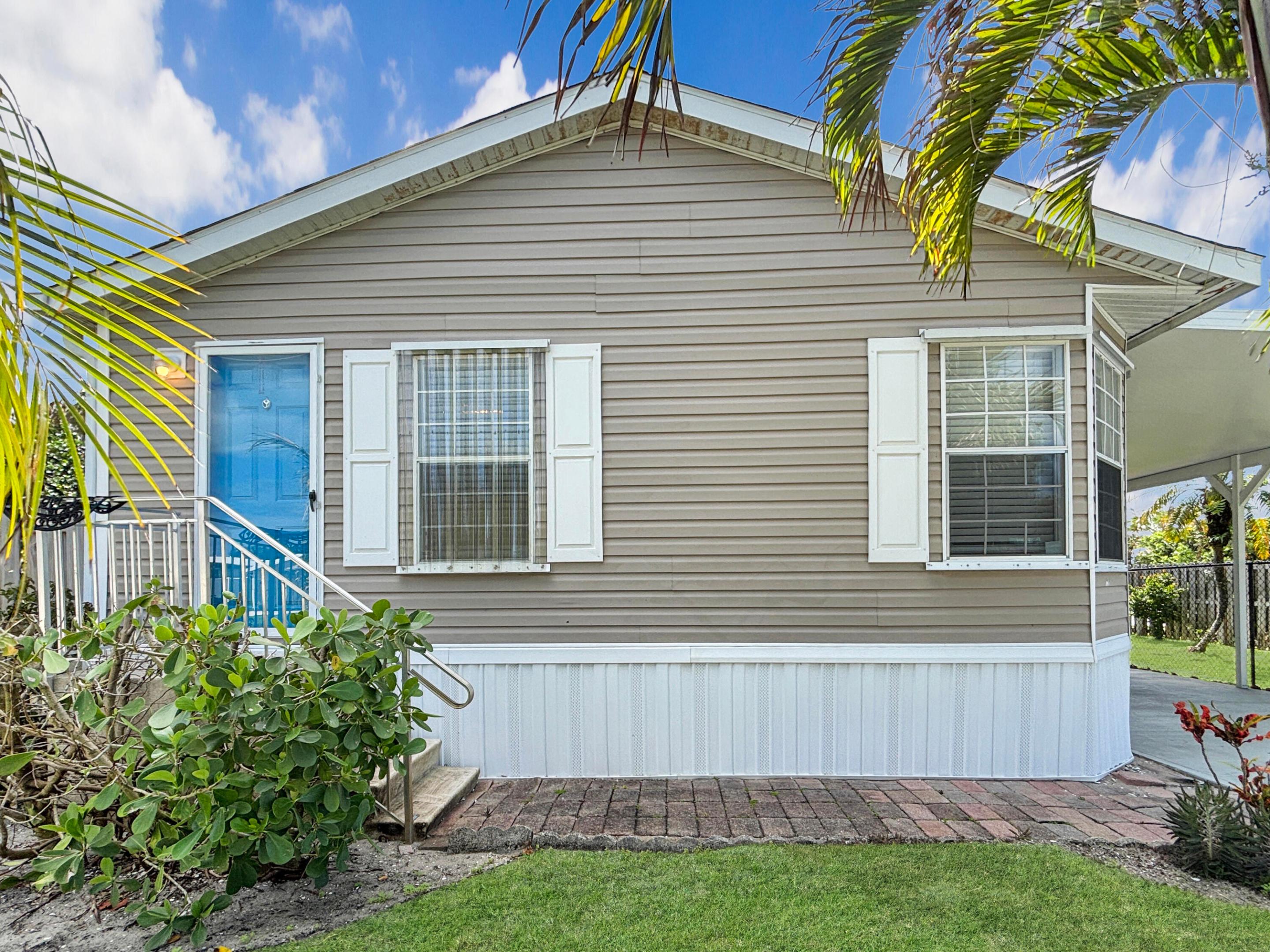 7568 SE Swan Avenue, Hobe Sound, FL 33455, Hobe Sound