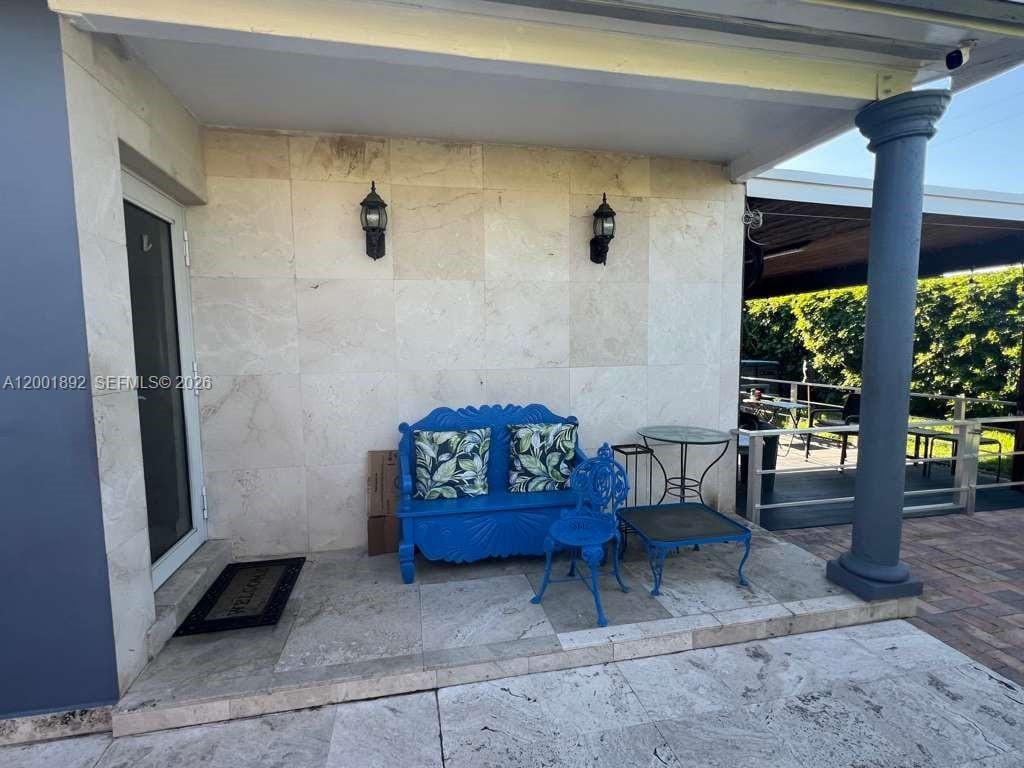 6900 SW 22nd Street, Miami, FL 33155 photo 2